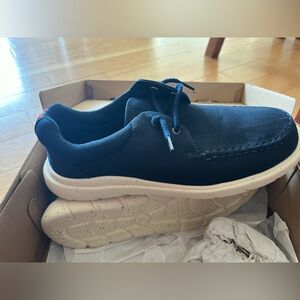 BRAND NEW Sperry Captain’s Mocassin Sea Navy